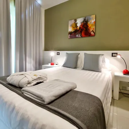 Monaco Suites Hotel-2